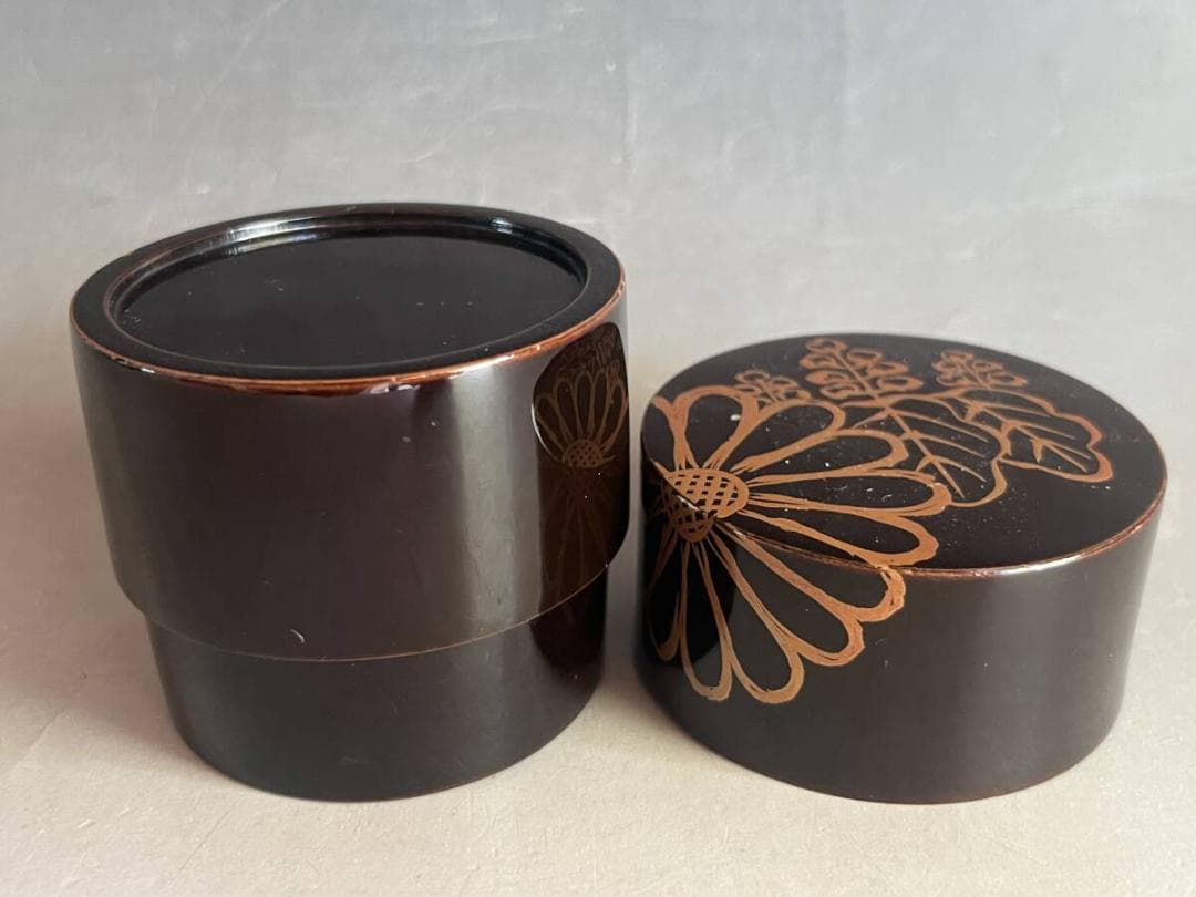 棗□なつめ 漆器茶入れ 桐・菊紋 丸棗 お茶道具 古美術 時代物 骨董品□