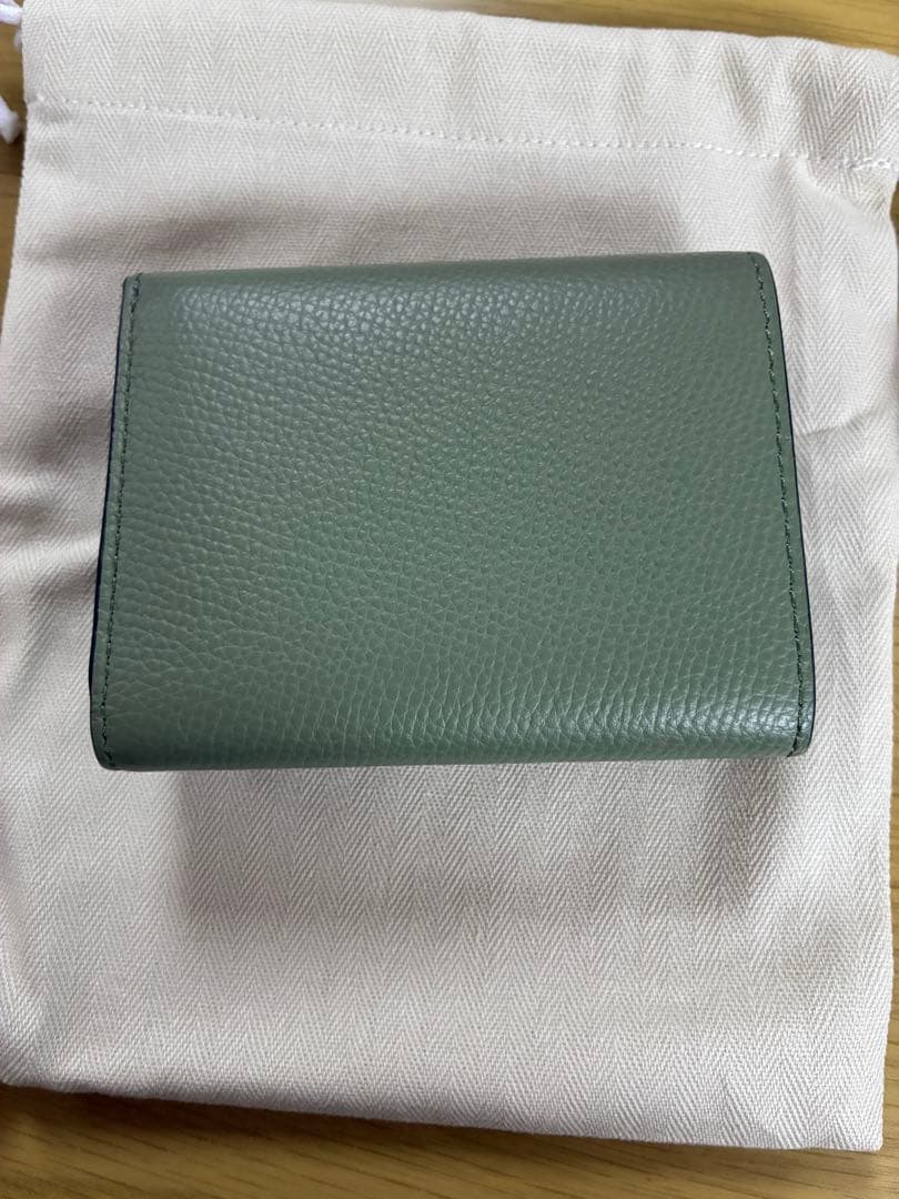 ロエベ アナグラム トライフォールド ウォレット ローズマリー