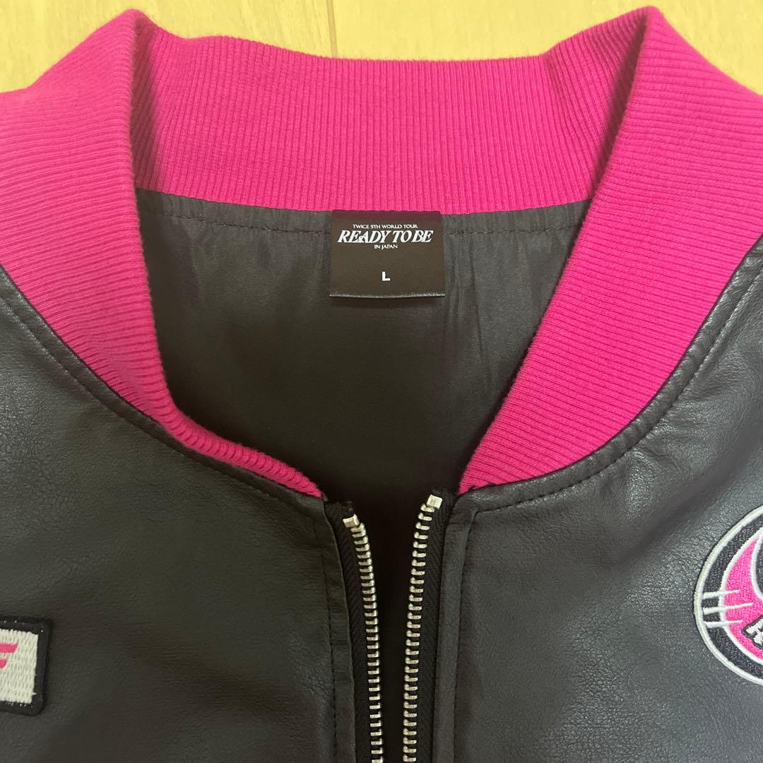 ユ*ウ様 TWICE READY TO BE スタジャン