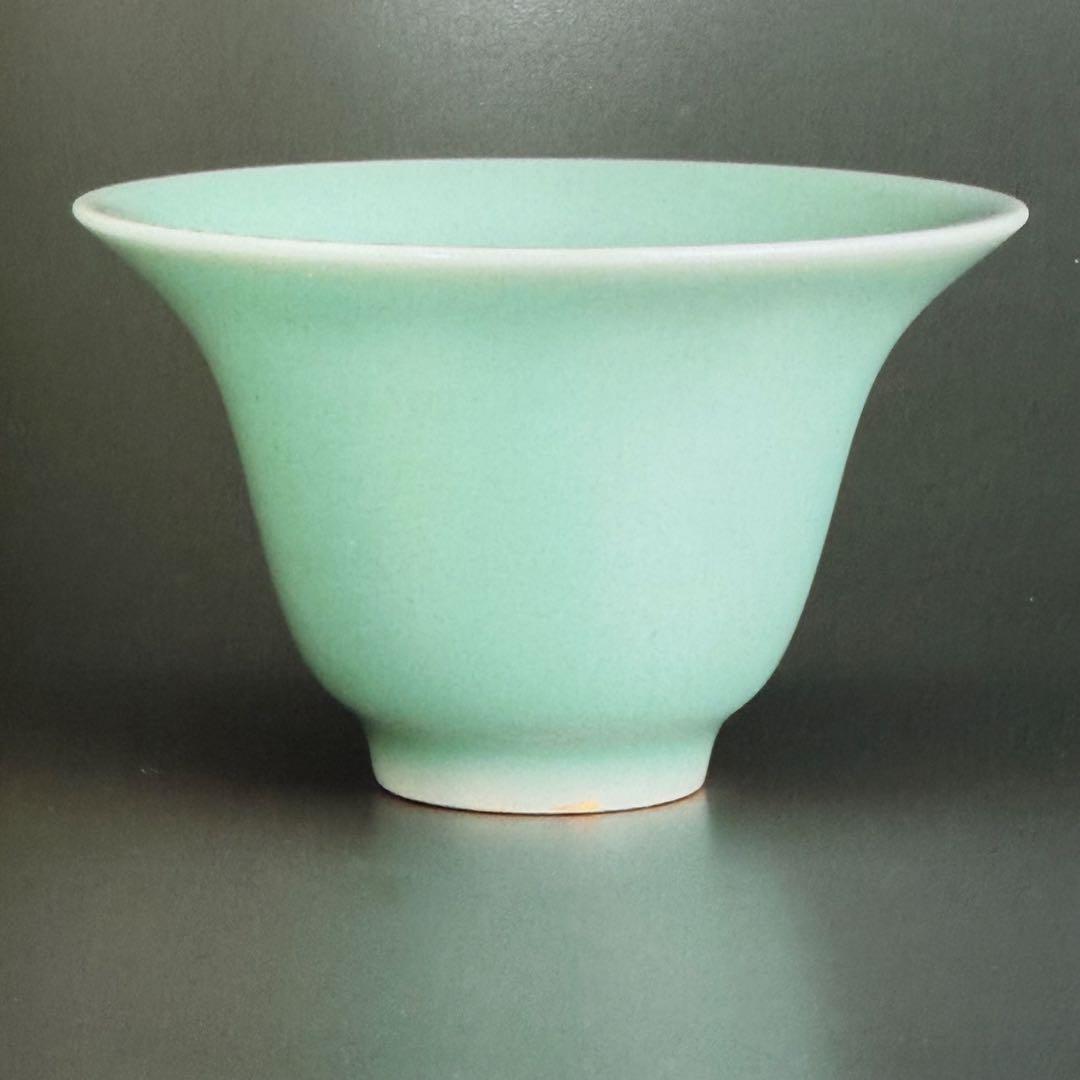 盛期鍋島 「口広向付」 最高級の釉薬 続通観 鍋島青磁 掲載品 本物