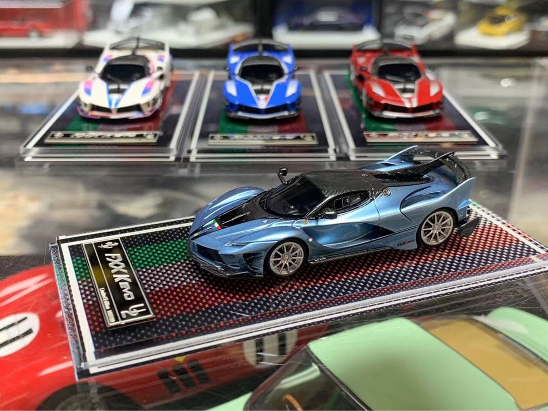 u2 1/64 フェラーリ FXXK evo アイスブルー