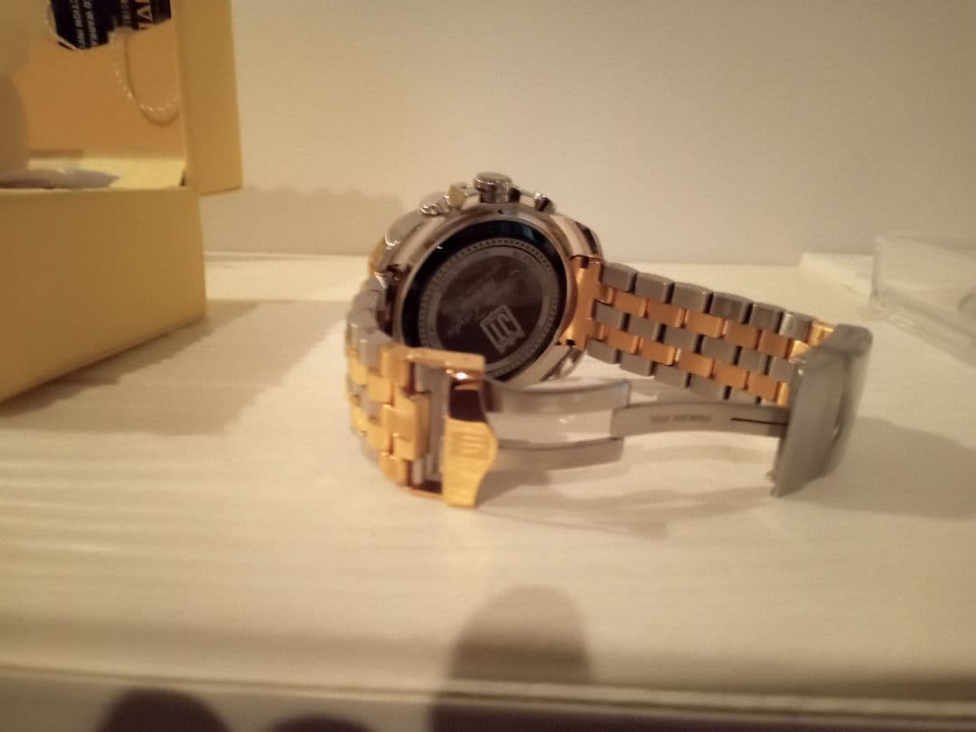 Invicta ゴールド/ブラック 腕時計