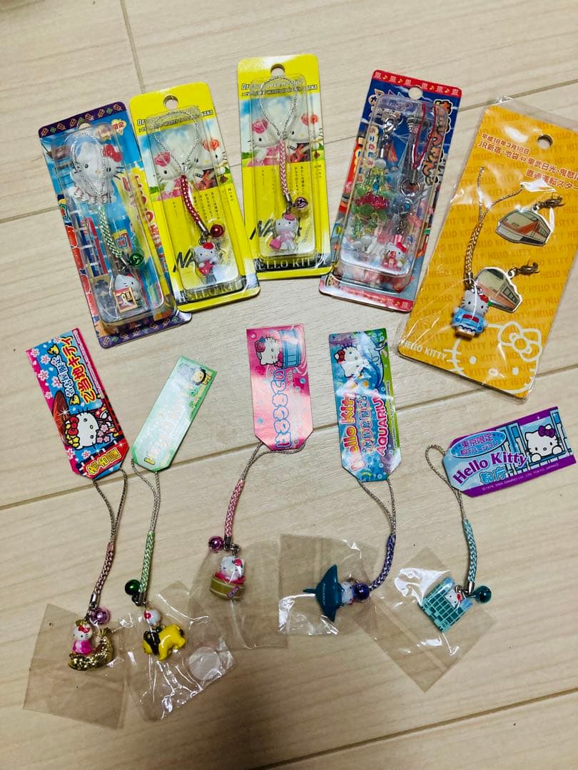 キティ　根付け　ご当地　まとめ　59個　グアム　いちご　レア　新宿　表参道