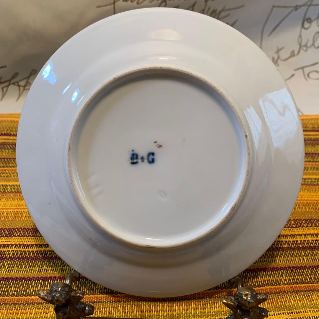 ビングオーグレンダール (B)1870年アンティークの細かく描かれたお花が