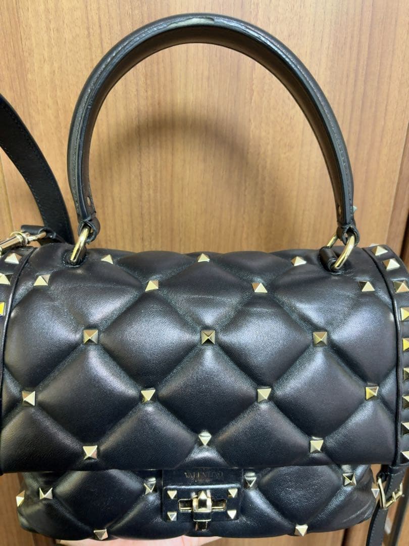 ¥82,000→¥69,500バレンティノ キャンディースタッズレザーバッグ