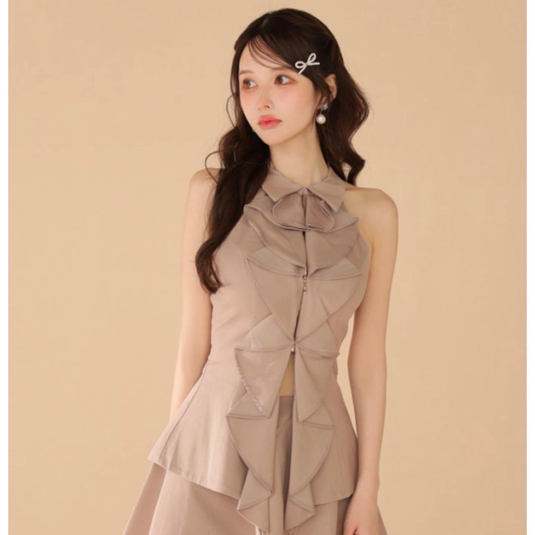 ローブドフルール　ベージュ フリル ホルターネック ミニドレス