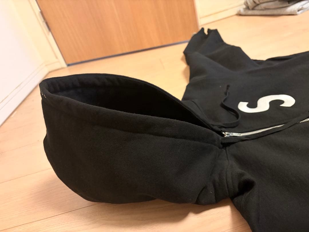 Supreme Sロゴ ブラック フルジップパーカー