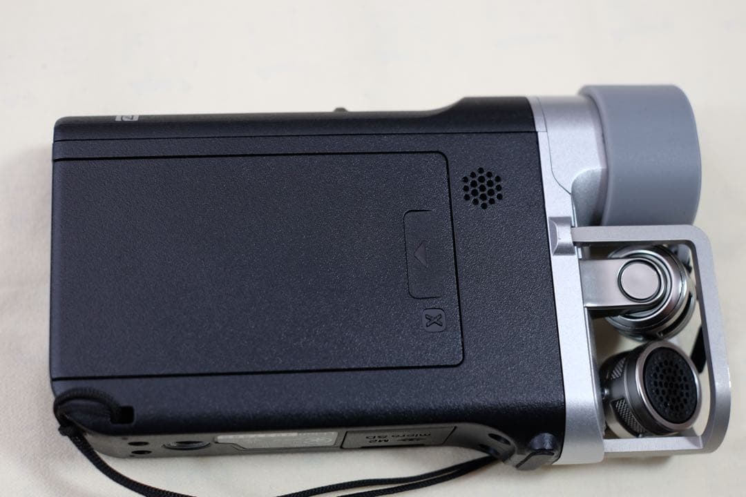 ［極美品］SONY HDR-MV1 ビデオカメラ本体