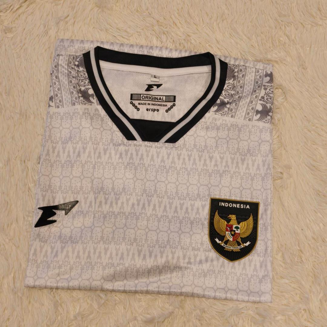 4枚おまとめ】Indonesia ユニフォームLサイズ白3、赤1