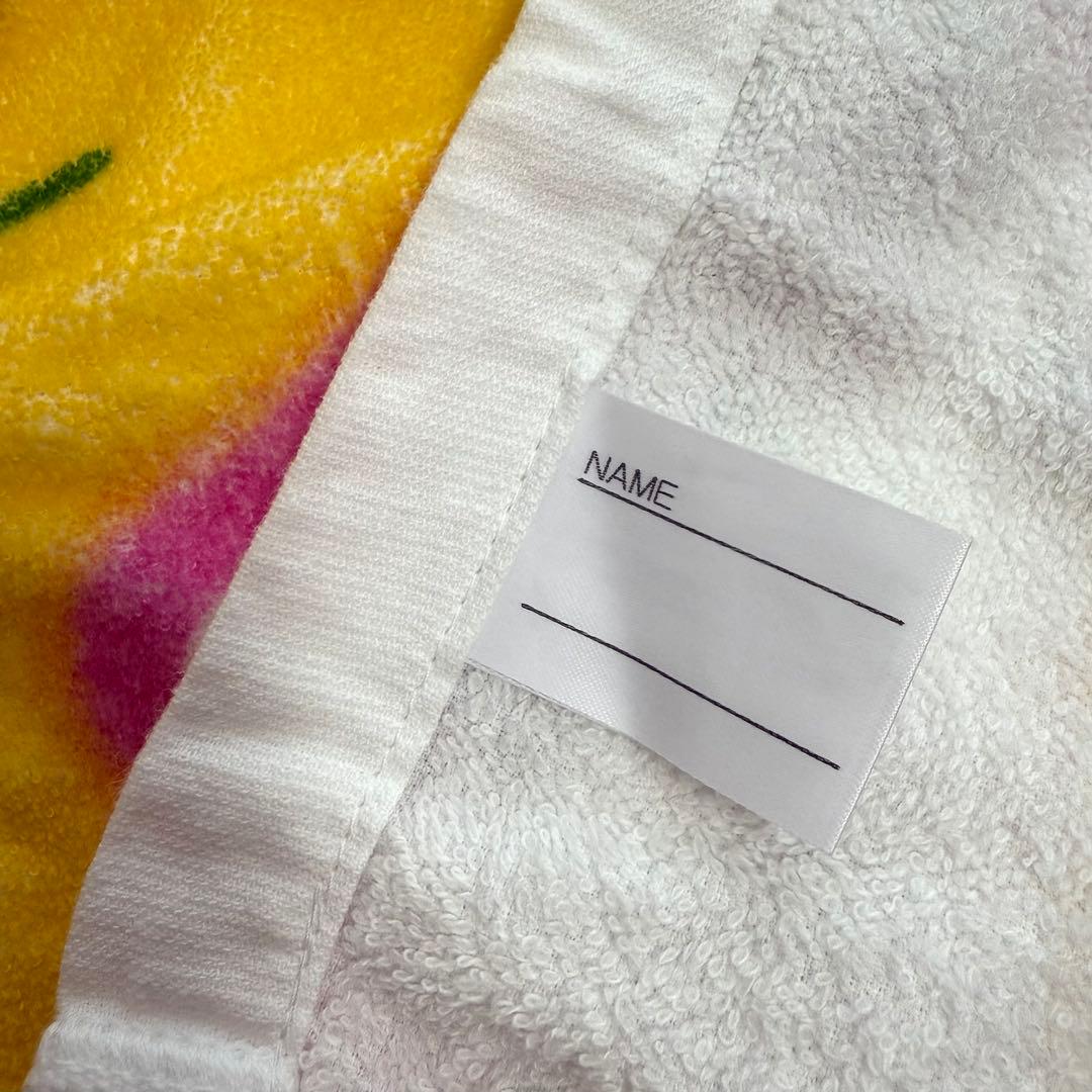 美品　サンリオ　ハローキティ⭐︎トロピカル⭐︎ フルーツ　ハイビスカス　ラップタオル