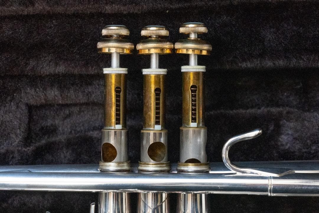 Bach 180ML37SP トランペット