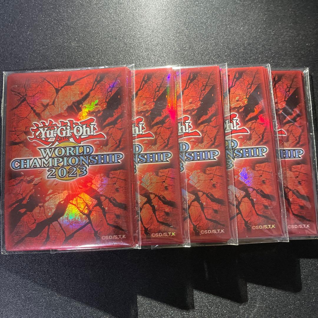 遊戯王WCS 2023 スリーブ 赤50枚 C99376923 買う