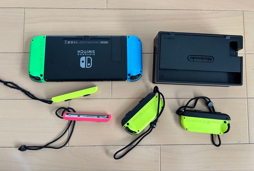 Nintendo Switch 本体 カラフルジョイコン