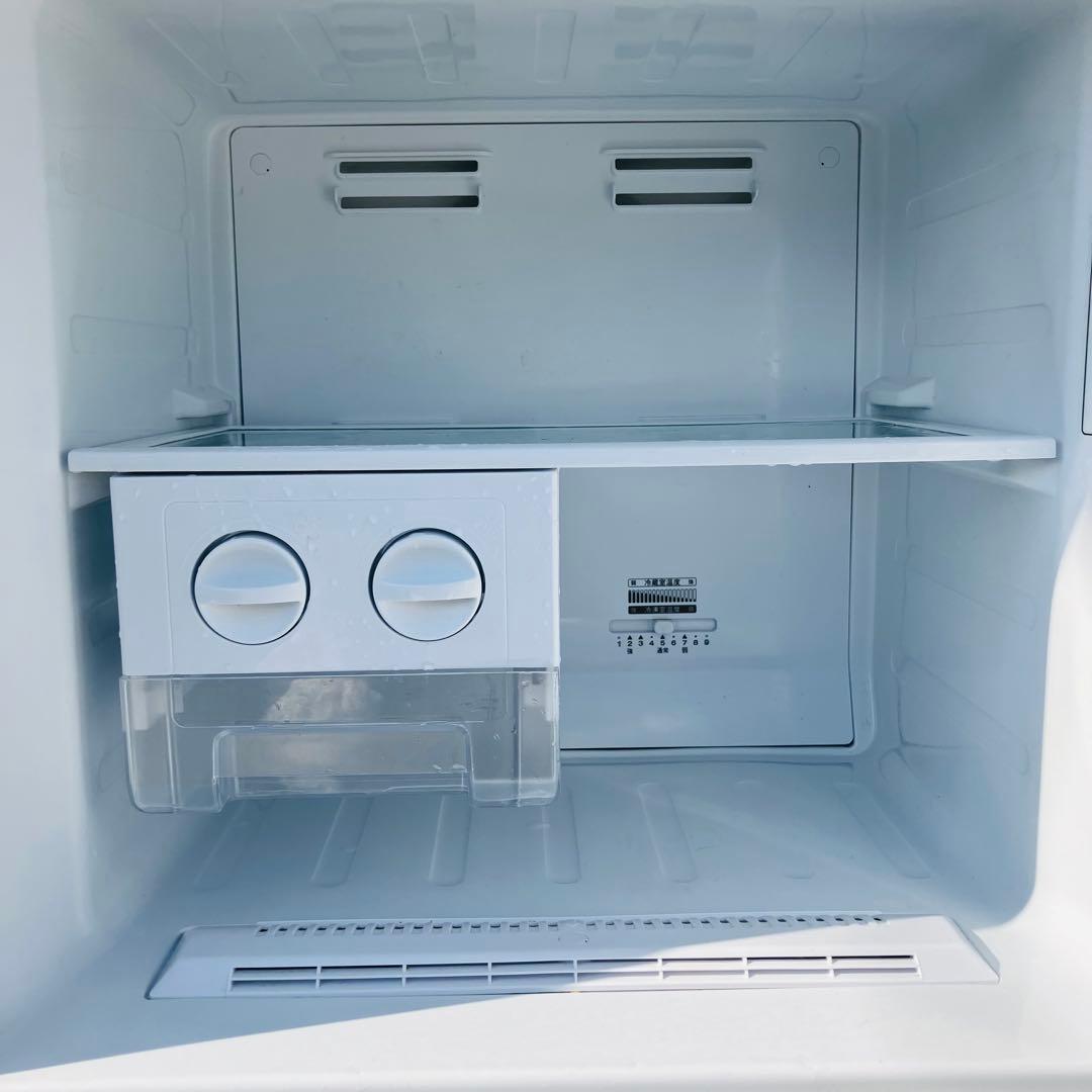 11r77. Hisense 227L 冷凍冷蔵庫 HR-B2301 2018年