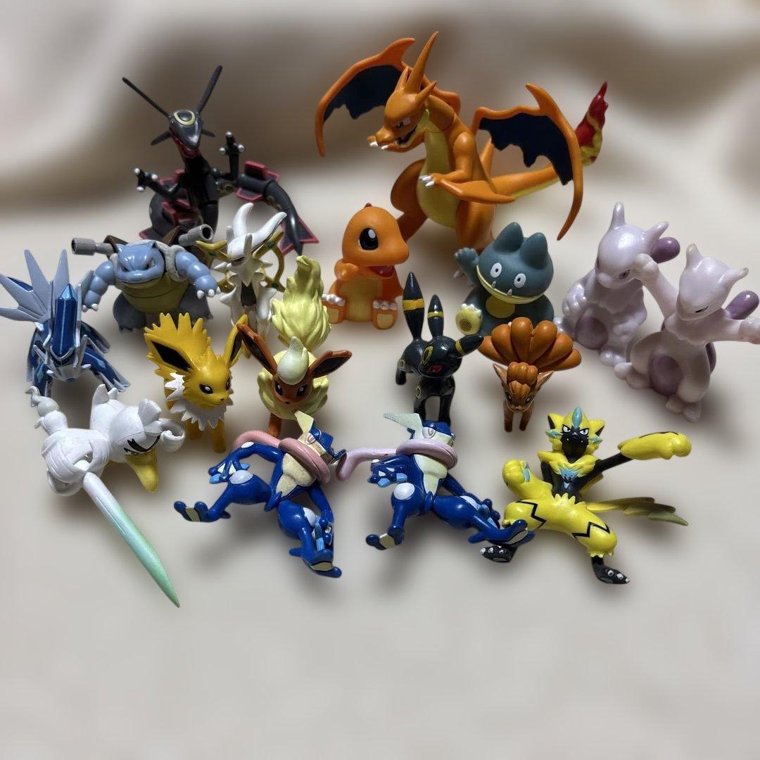 Pokémonポケモンフィギュアモンコレ ／指人形 まとめ売り 17体セット