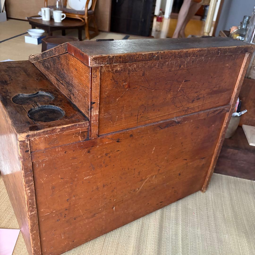 昭和時代の日本和室で使われていた木製の机 時代物 古道具