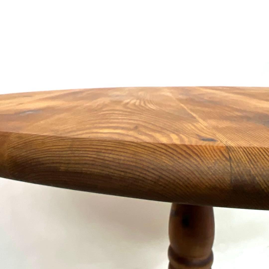 円テーブル・古いパイン材　　　　直径95cm・高さ73cm