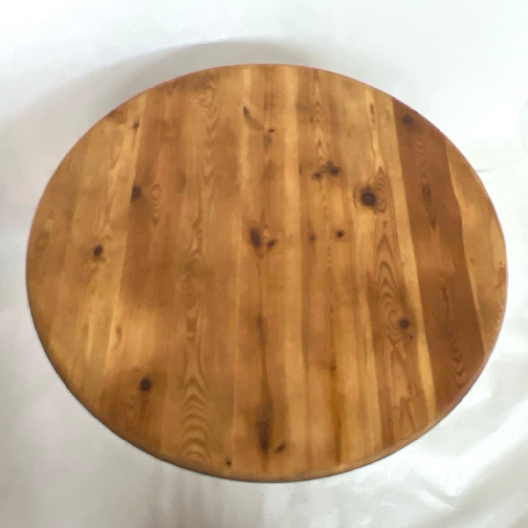 円テーブル・古いパイン材　　　　直径95cm・高さ73cm