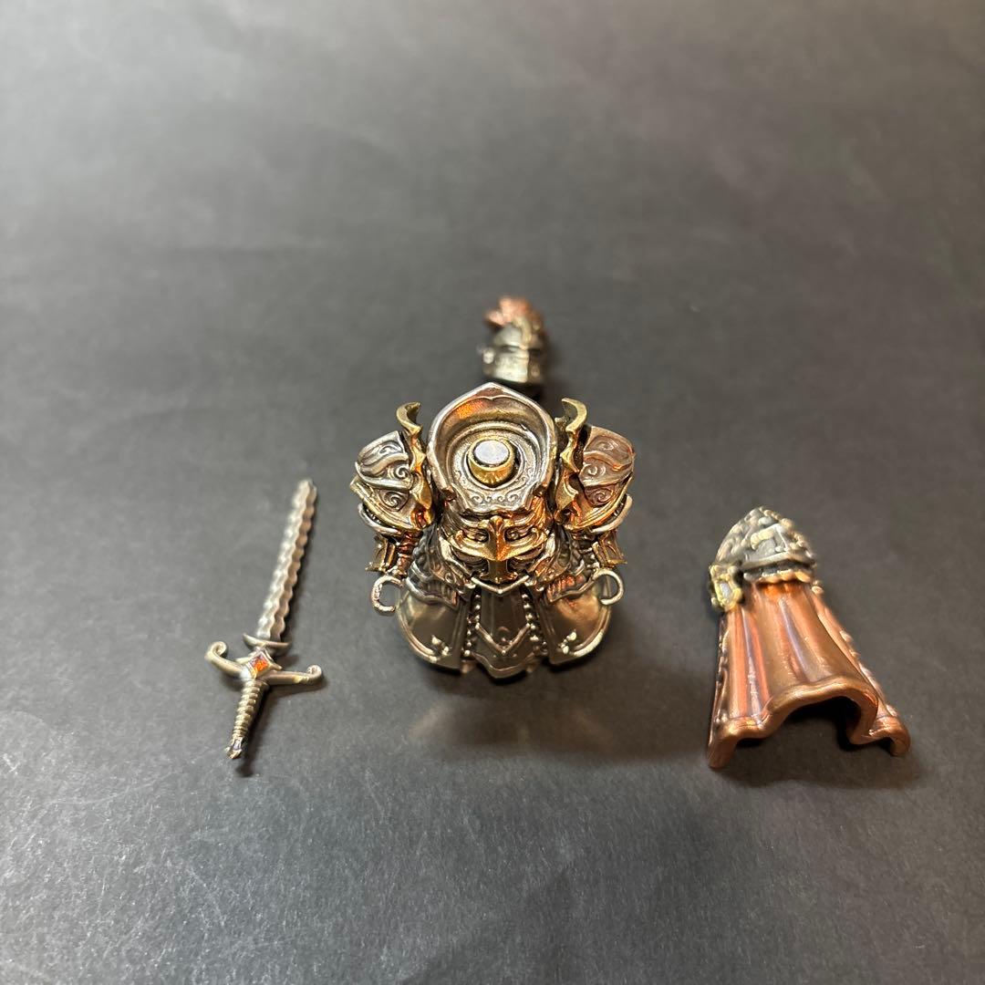 メタルフィギュア フィジェットトイ　EDC ハンドスピナー　十字軍騎士団