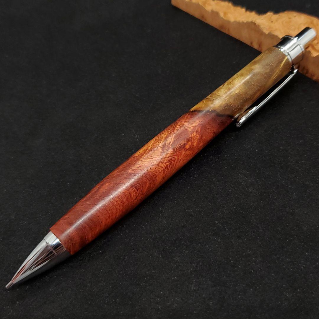 ⑮Bハンドメイド木軸シャーペン花梨瘤紅白赤濃いめ