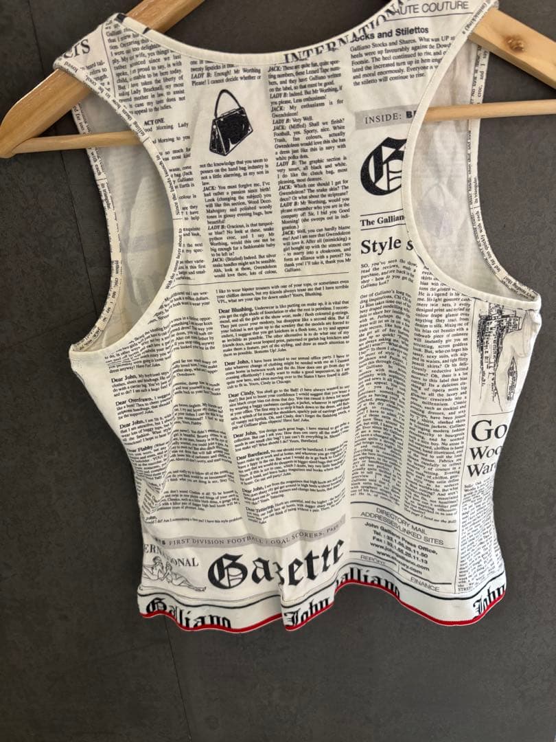 John Gallianoガリアーノ◾️ニュースペーパー柄◾️タンクトップ