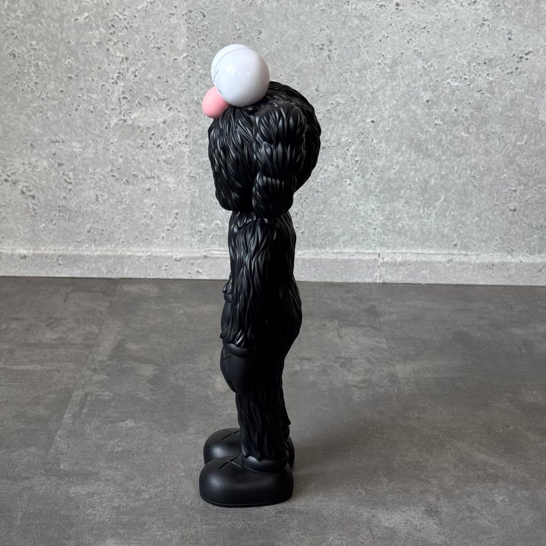 KAWS BFF OPEN EDITION ブラック メディコムトイ - メルカリ