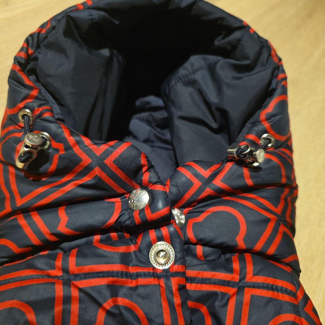 R*様 モンクレール 犬 ダウン ネイビー 赤 紺 リバーシブル コート POL