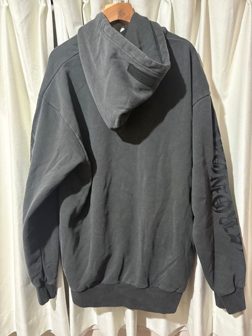 新品未使用cronos クロノス　フーディー