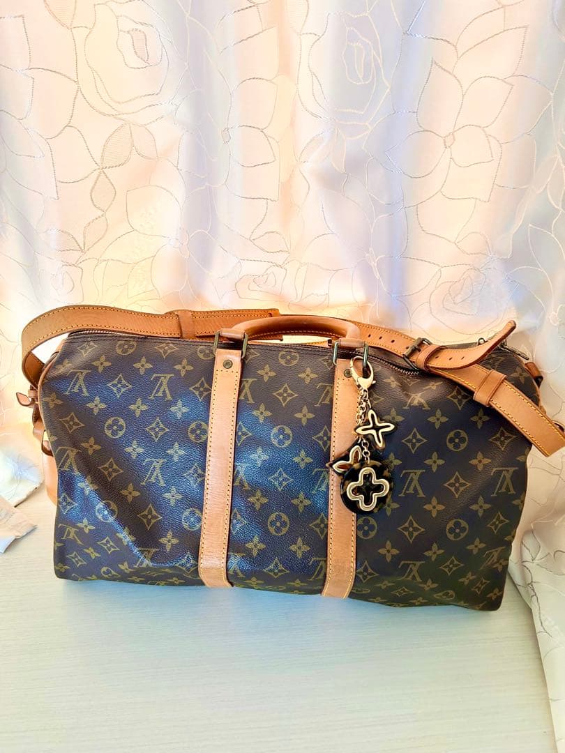 Louis Vuitton ボストンバッグ モノグラムチャーム付き Louis Vuitton ボストンバッグ モノグラムチャーム付き