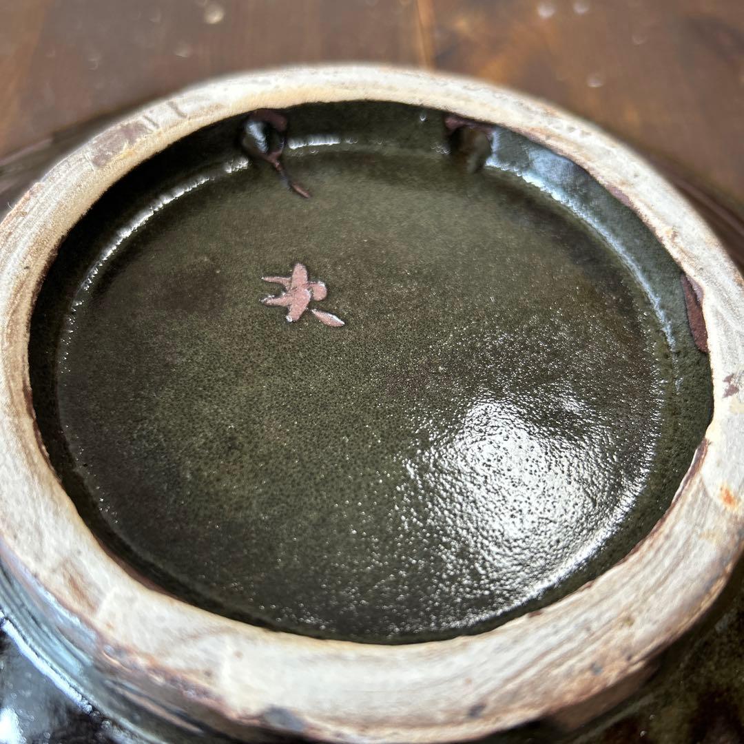 沖縄 やちむん 人間国宝 金城次郎 魚エビ 重ね焼 壺屋焼 魚紋 七寸