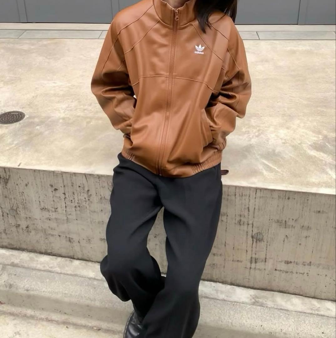 adidas フェイクレザージャケット ブラウン - メルカリ