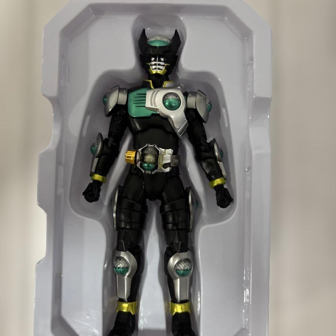 S.H.Figuarts（真骨彫）仮面ライダーバース