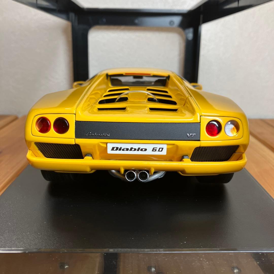 オートアート 1/18 ランボルギーニ ディアブロ6.0