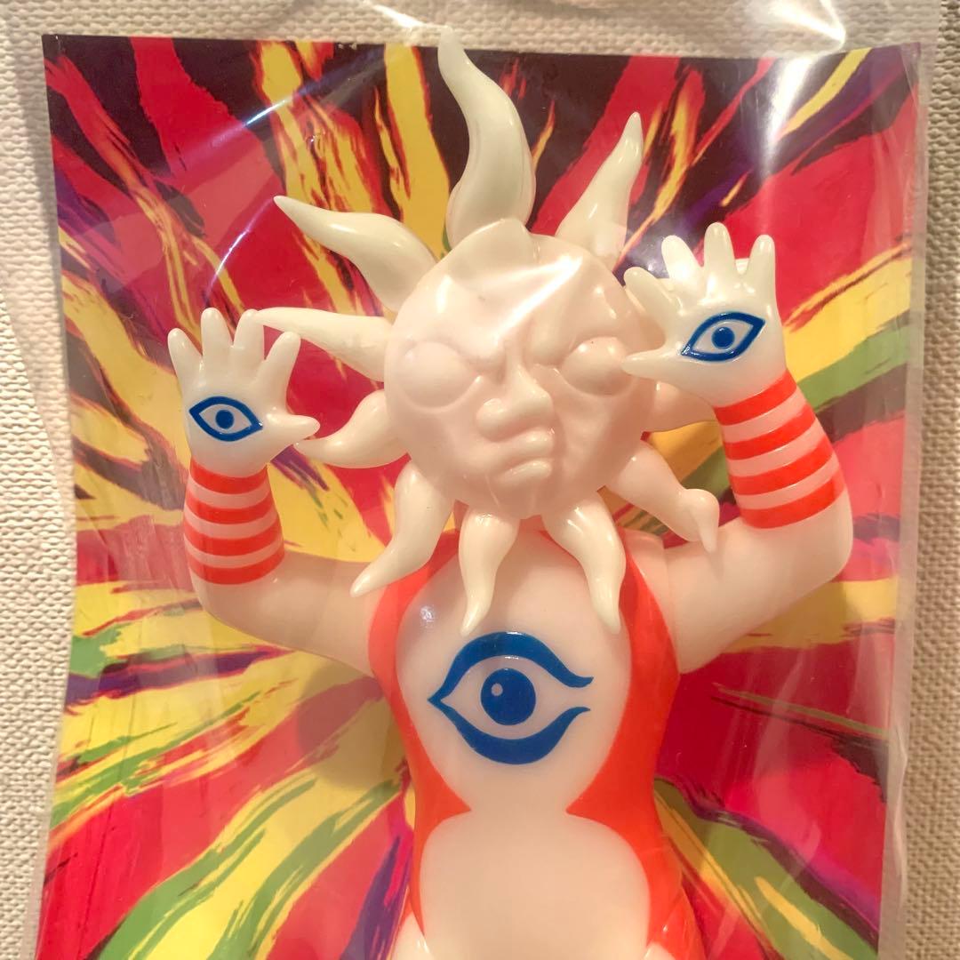 タローマンソフビ蓄光カラー岡本太郎鷲野デパート名品展新品未開封