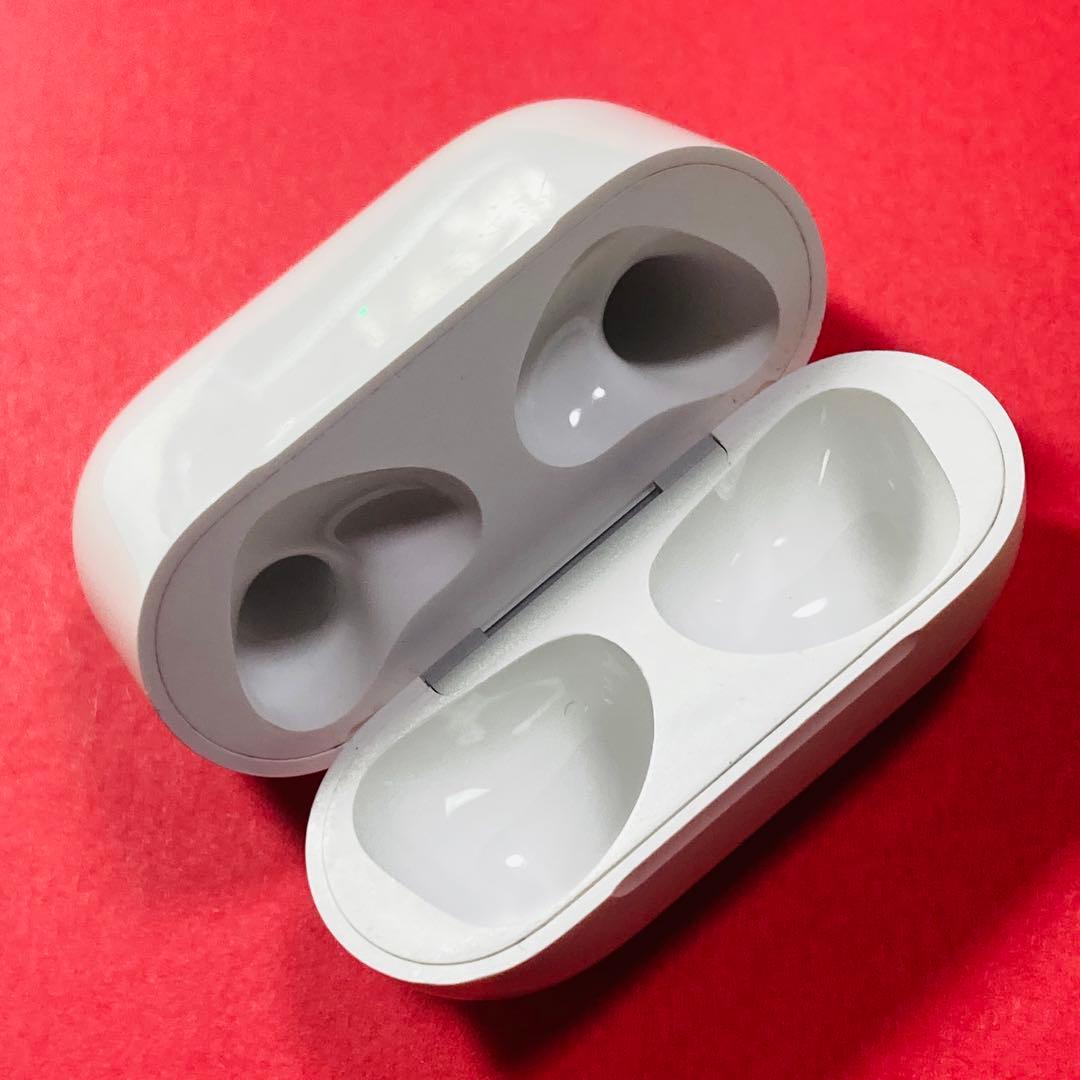 AirPods Pro 第2世代 充電ケース 本体 ライトニング A2700 k - メルカリ