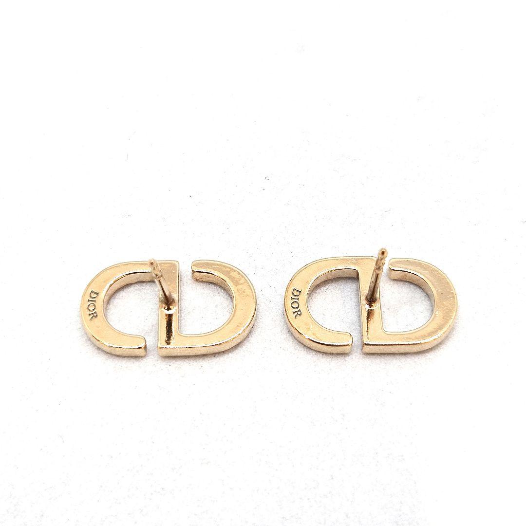 Dior ディオール PETIT CD スタッド ピアス メタル＆クリスタル - メルカリ