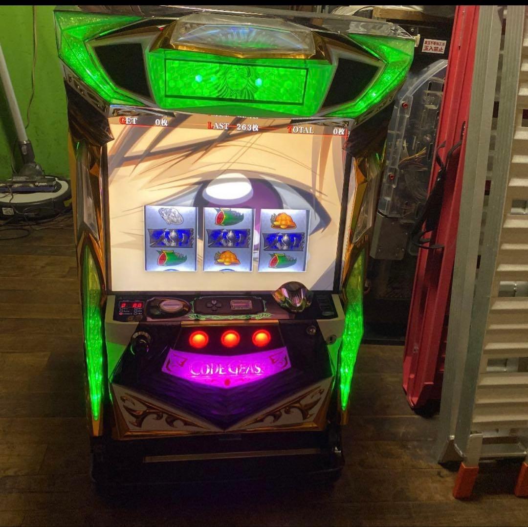 CODE GEASS 使用機 Amazon.co.jp: 1/35 Lancelot Royal Coating Version (Code Geass