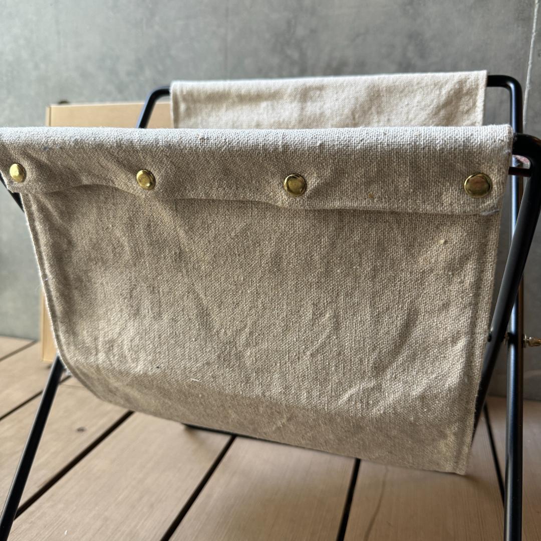 ferm LIVING ファームリビング ハーマンマガジンスタンド