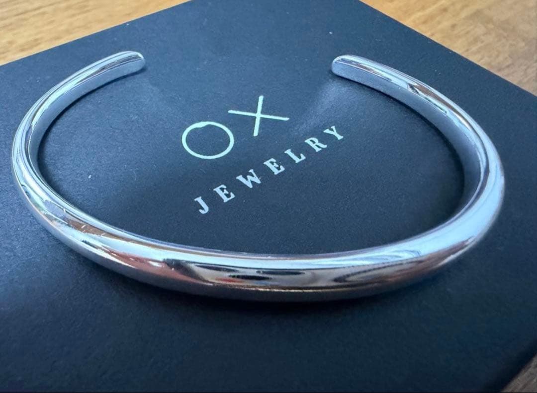 アクセサリー MB OX JEWELRY Silver Curve Bangle