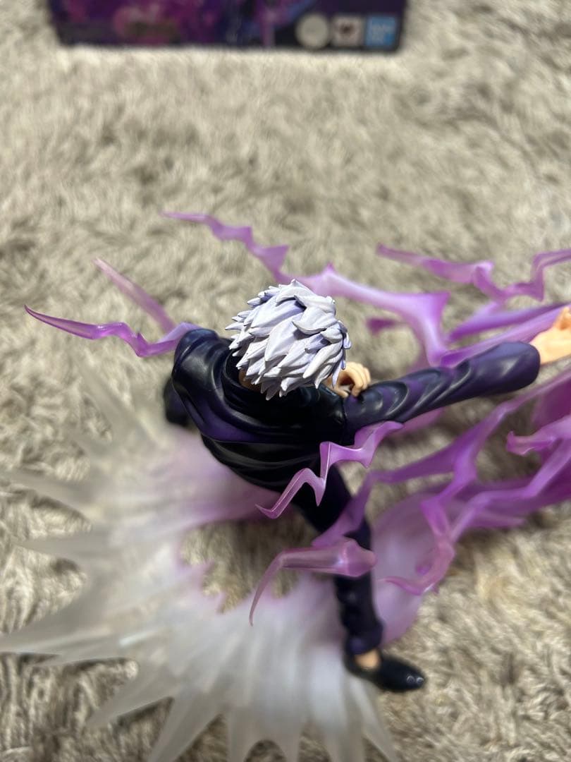 呪術廻戦 五条悟　フィギュア　中古品