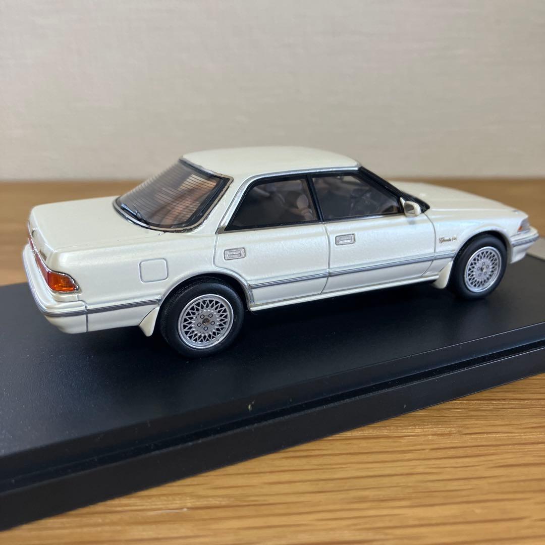 ホワイト MARK II 1/43 ミニカー　MARK43