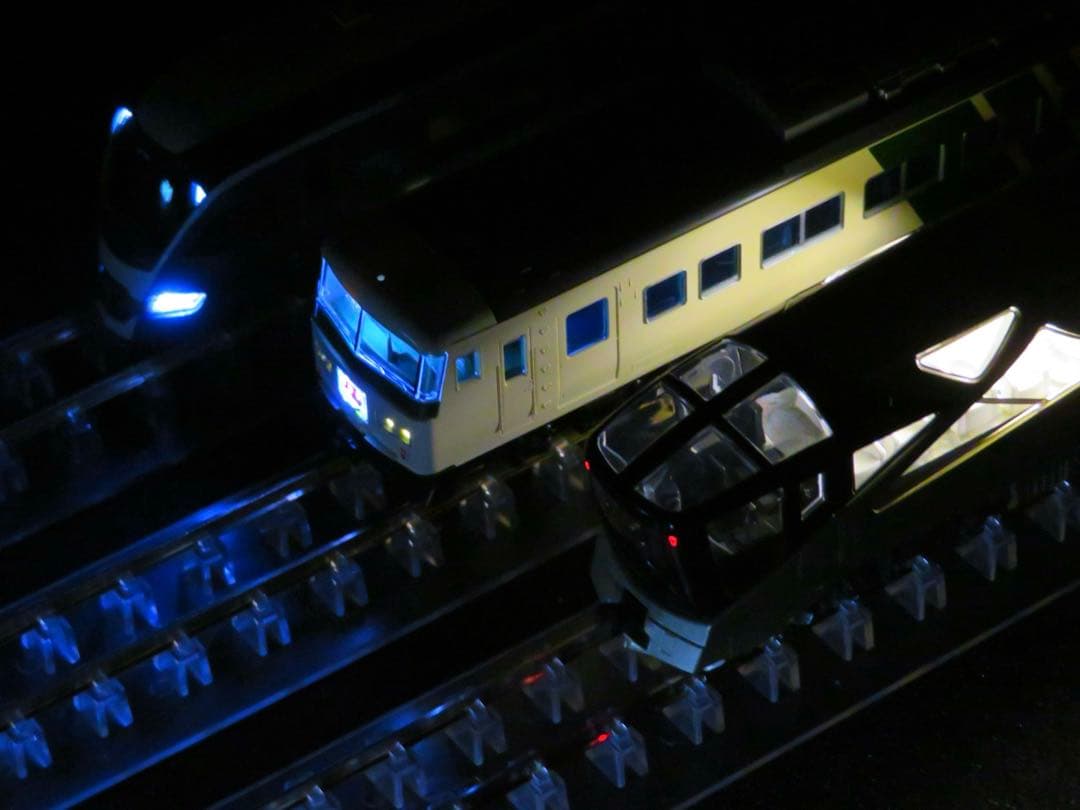 KATO E001形 TRAIN SUITE 四季島(室内灯取付済)【新品】