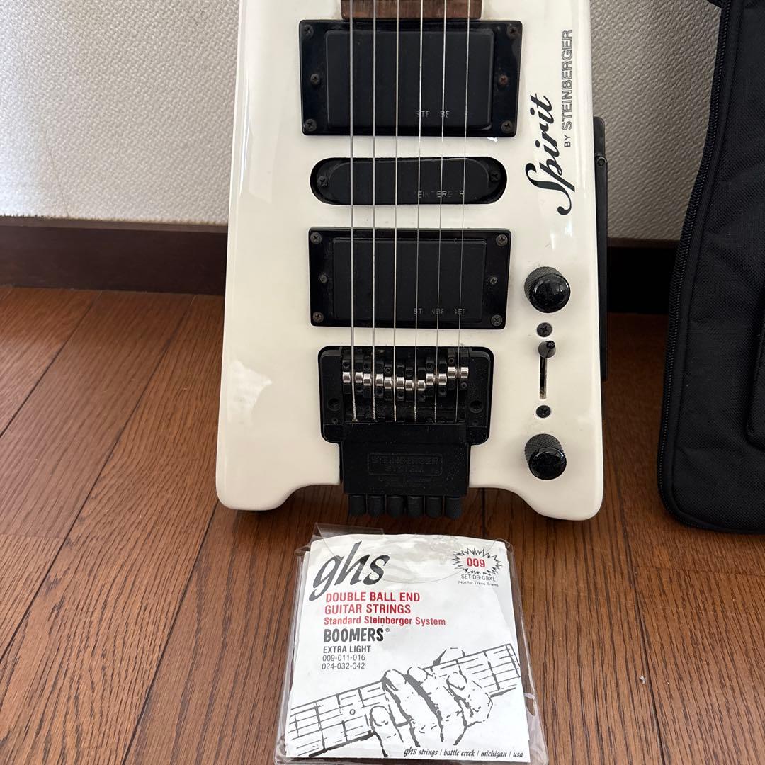 Steinberger Spirit ホワイトエレキギター