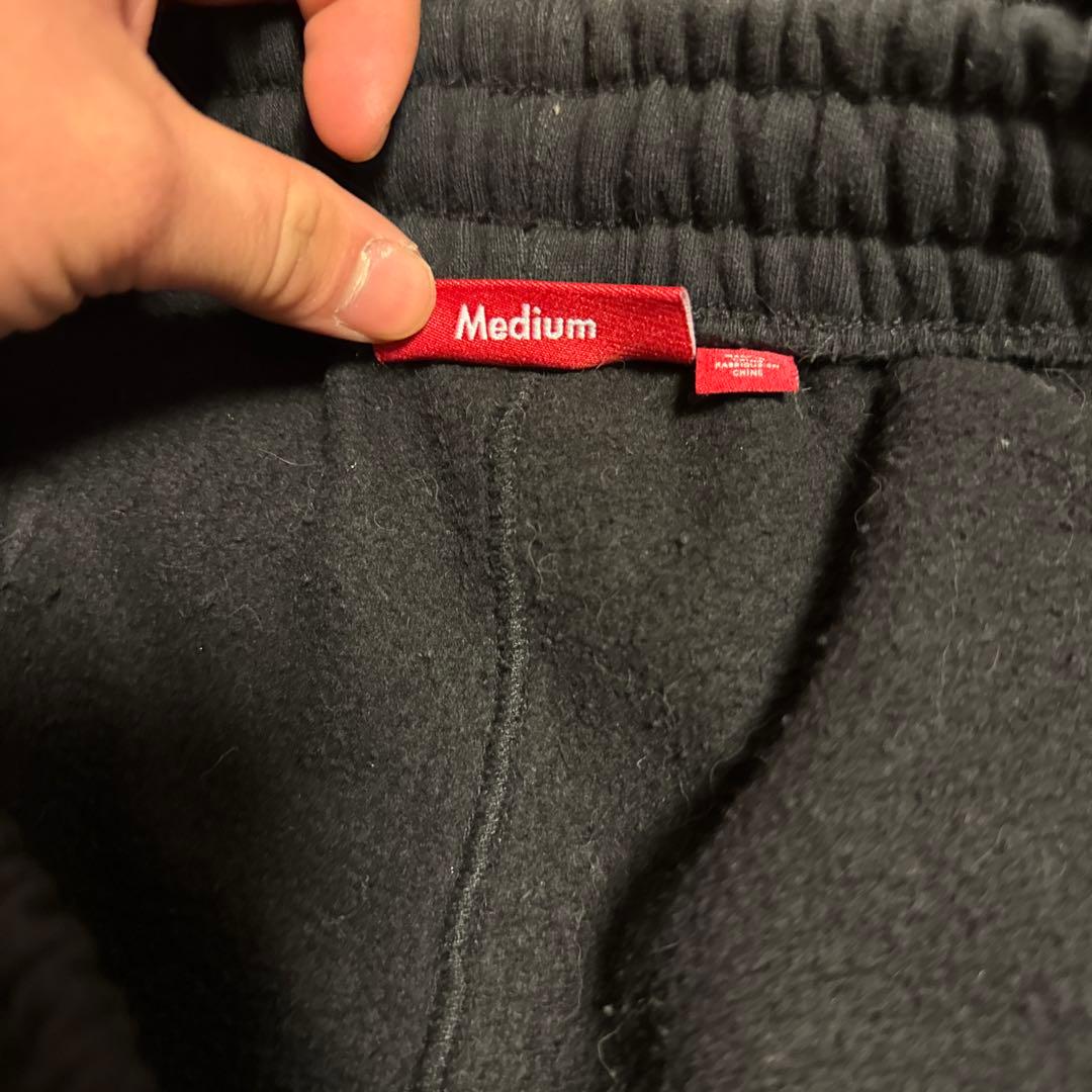 Supreme Contrast Cutout セットアップ 25ss