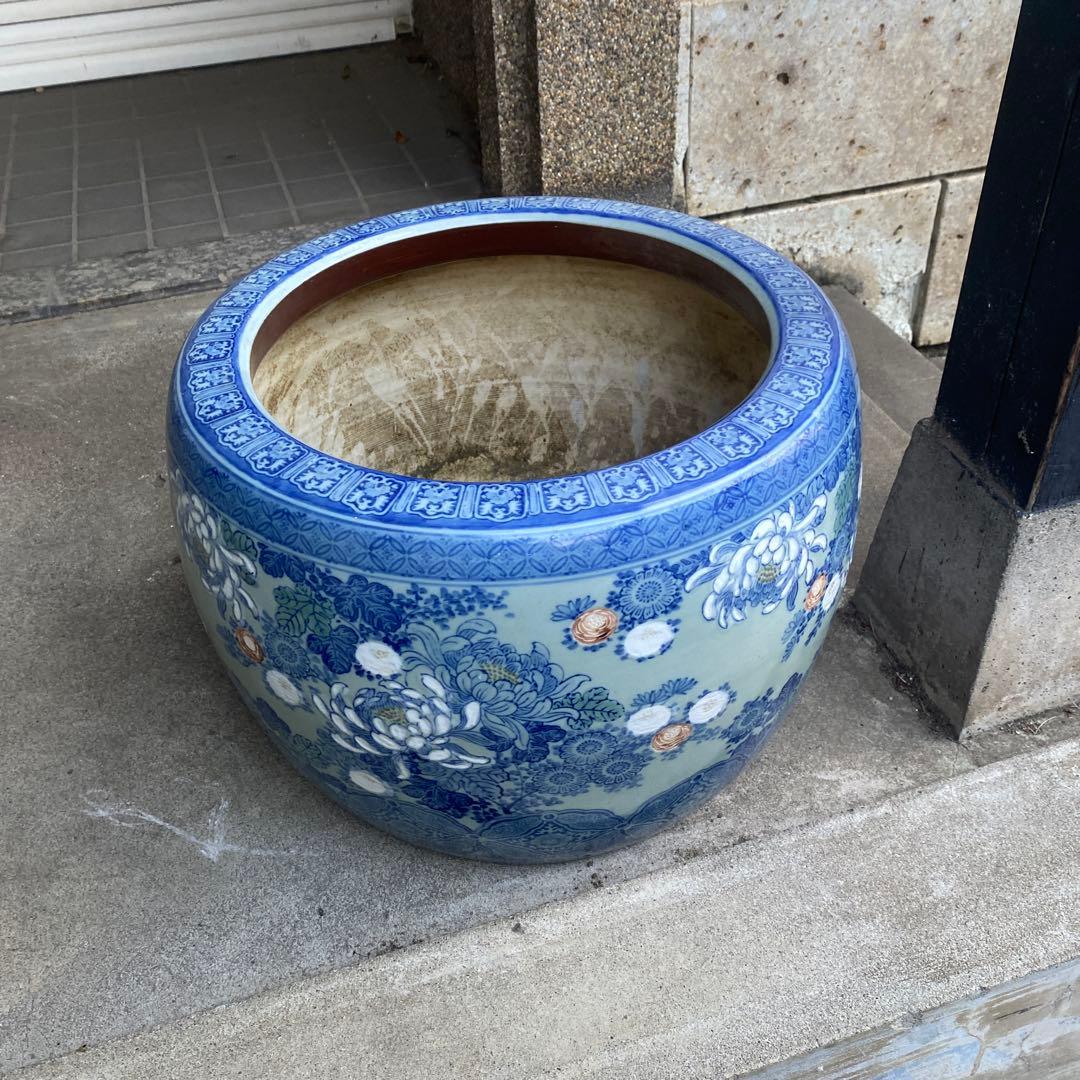 作名有り 染付草花文火鉢 作名有り 染付草花文火鉢