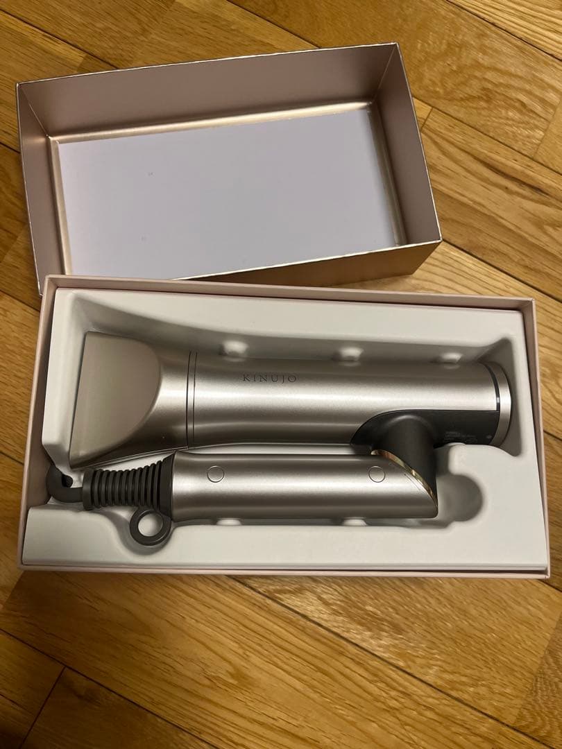 KINUJOHairDryer Voyageキヌージョ海外対応 ヘアドライヤー