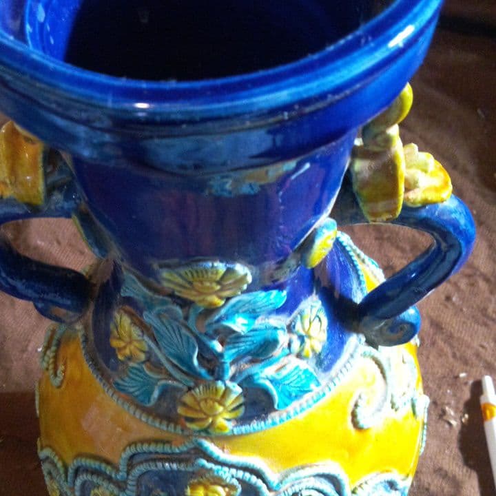 中国陶磁器　法花　浮き彫り壺　逸品