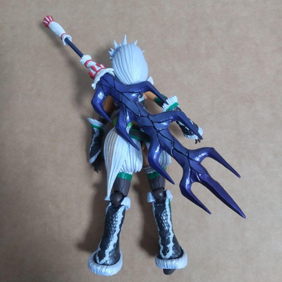 モンスターハンター ヴァルカンログ ハンター女剣士 キリンUシリーズ フィギュア