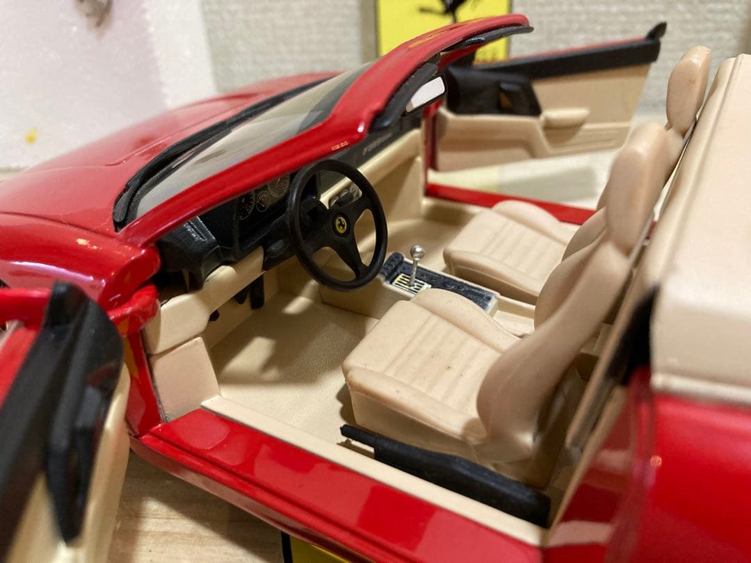 ミニカー FERRARI F 355 SPIDER 1:18