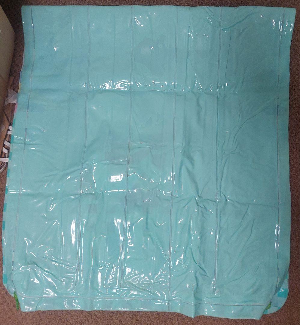 ゆるゆり　サーフマット＋浮き輪　空ビ